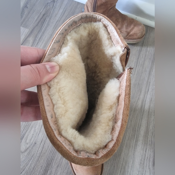 UGG boots - Picture 3 of 8